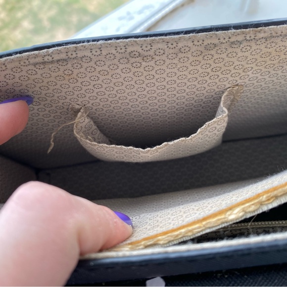 Catherine Malandrino Anabelle Shoulder
Bag Floral - black with pink rosettes - Picture 9 of 12